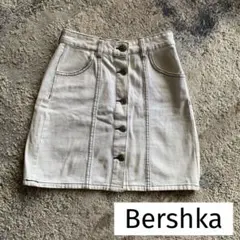 bershka ベルシュカ　デニムスカート　ジーンズ　ホワイト 系のサムネイル