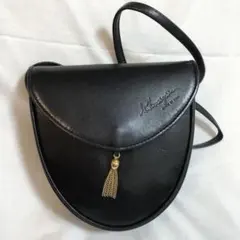 ブラック円形ショルダーバッグ