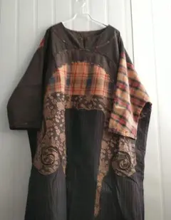 パッチワークデザインのチュニック