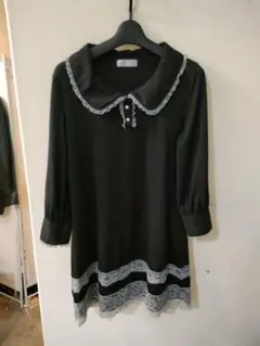 ミ*ん様 Deary 襟付き黒ひざ丈ワンピース