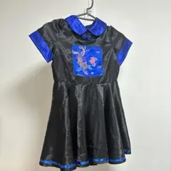 刺繍入り黒と青のドレス 140サイズ