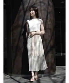 人気完売品 LAGUNAMOON ラメレインボーニットワンピース アイボリー M