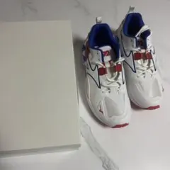 Mizuno Wave Rider 1 'White Red Blue'のサムネイル