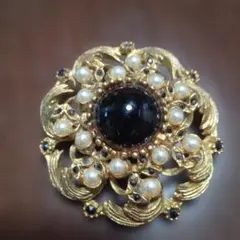 ヴィンテージ風 ゴールドブローチ