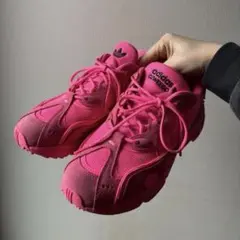 adidas Ozweego ピンク スニーカー 23.0