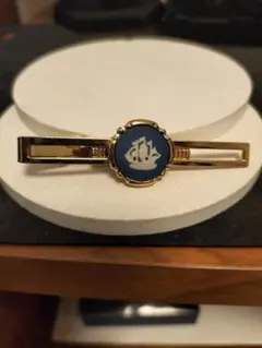 Item thumbnail for item ebabeda3-838a-4680-8367-5f947c198d40