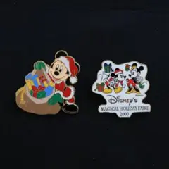 海外ディズニーパーク　クリスマス　ピンバッジ　２個