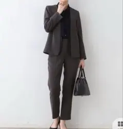 週末限定値下げ【未使用】青山 &ress 盛夏ウォッシャブルスーツグレー 15号 週末限定値下げ【未使用】青山 &ress 盛夏ウォッシャブルスーツグレー