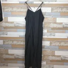 【ローリーズファーム】黒のキャミソールワンピース　レイヤード　F ポケットあり