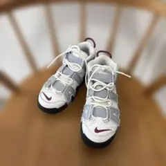 Nike Air More Uptempo ホワイト グレー パープルのサムネイル