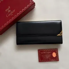 極美品✨カルティエ　がま口　折りたたみ　長財布　黒　ブラック　サファイアライン
