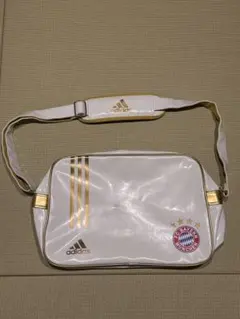 adidas エナメルバッグ サッカー バイエルン スポーツバッグ