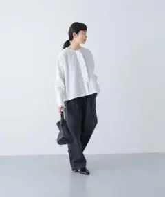 今期未使用タグ付き かぐれ リネンフリルスリーブプルオーバー 白