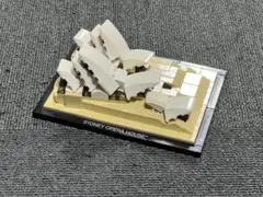 Item thumbnail for item 42fda333-fffe-404b-ba5e-dc946cb21731