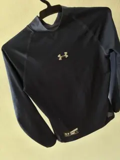UNDER ARMOUR ネイビー アンダーシャツ YL