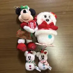 ディズニーランド ミニーマウスクリスマスぬいぐるみバッジ