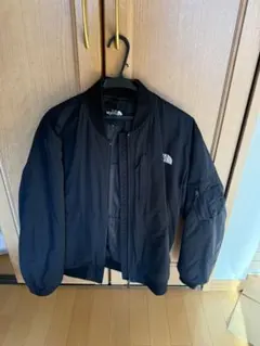THE NORTH FACE ブラック MA-1ジャケットのサムネイル