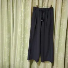 未使用に近い栗原はるみダークグレー タックワイドパンツ
