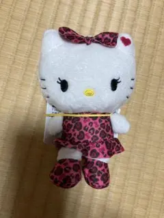 パンダ ハローキティ レディなヒョウ柄BIGぬいぐるみ ビビットピンク