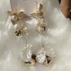 【新品未使用】結婚式　ウェディング　ピアス　ゴールド