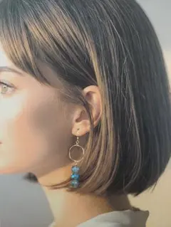 ブルー系クリスタル×デザインリング　ハンドメイドピアス　No.1030