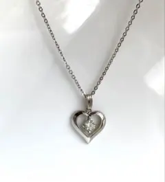 ハート型シルバーネックレス