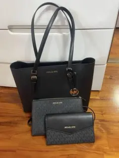 MICHAEL KORS ブラック トートバッグ