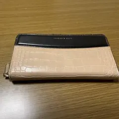 値下げしました。チャールズアンドキース 長財布 ツートン