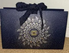 CHANEL ギフトボックス　ネイビー