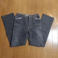 Item thumbnail for item 0178a048-4c56-4905-8f36-1788c5a18042