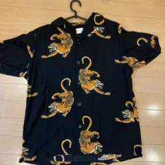 【貴重】AZUL BY MOUSSYアズール アロハシャツ 　和柄 虎柄 黒