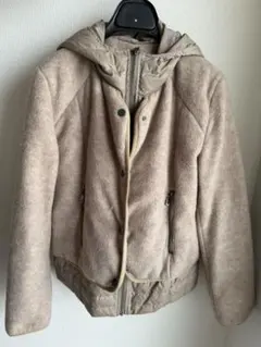 フード付きベージュダウンジャケット サイズ38 YAMADAYA nouer