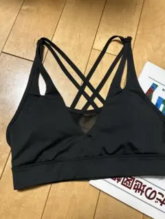 バッククロス　M スポーツブラ　黒　ブラック クロスストラップ ブラトップ