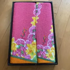 新品未使用 イヴサンローラン タオルセット 花柄のサムネイル