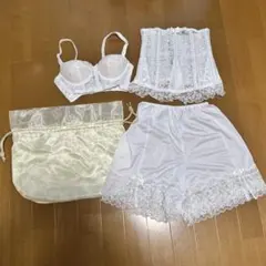 美品！セモア♡ ノーブル　ビスチェ B70 パッド　セット！ 美品！セモア♡ ノーブル ビスチェ B70 パッド セット
