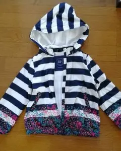 【値下】ウィンドブレーカー　GAP　100　アウター