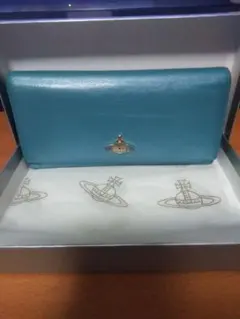 中古品★Westwood ヴィヴィアンウエストウッド 長財布のサムネイル