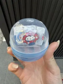 ハローキティ キーホルダー カプセル入り