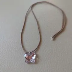 スワロフスキー　ピンクバタフライチョーカー