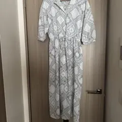 GU 幾何学模様 シャツワンピース 半袖