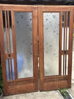 昭和レトロ　グラデーションすりガラスの玄関引き戸建具　ヴィンテージ品　昭和中期
