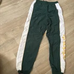 アディダス　adidas　ナイロンパンツ