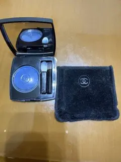 シャネル ブルーアイシャドウ