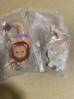 ネコ科のしっぽカラビナ スナネコ　ライオン　ガチャ