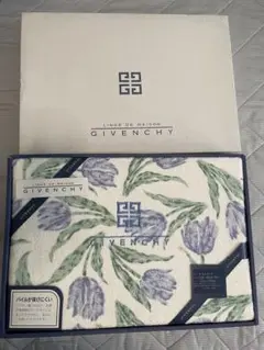 GIVENCHY タオルケット チューリップ柄 140cm x 190cm