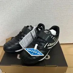 【最終価格】19cm 新品未使用　unbro トレーニングシューズ　サッカー
