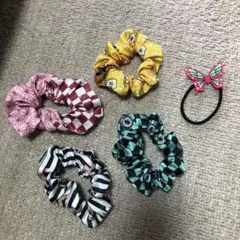 鬼滅の刃　シュシュ4個セットとヘアゴム