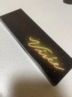 【美品】visse グラマラスリッチアイパレット　ベージュ系のサムネイル
