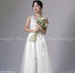 ウエディングフォト　前撮りドレス　白