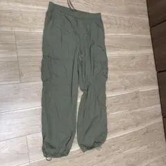 【UNIQLO】オリーブグリーン カーゴパンツ L